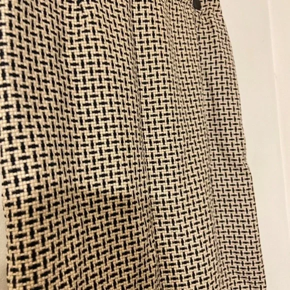 Escada Women’s Pull On Zip Tan and Black Tweed Lined Skirt. - Picture 3 of 10